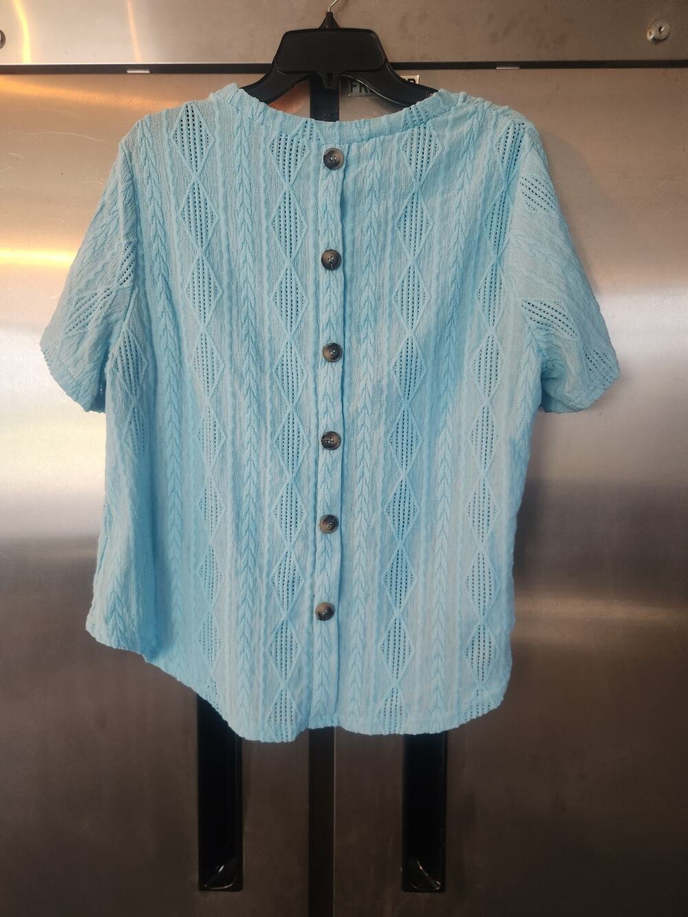 Shein Curve Light Blue Textured Button Back Top Size 1XL